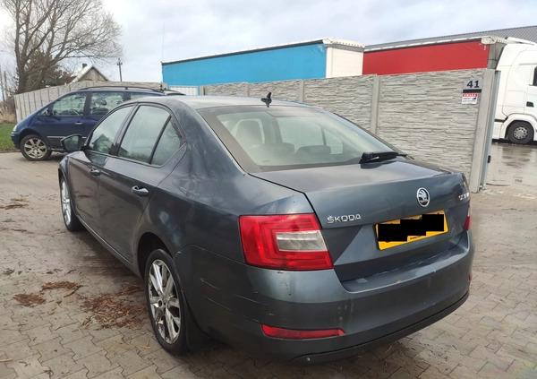 Skoda Octavia cena 11950 przebieg: 270000, rok produkcji 2014 z Pieszyce małe 106